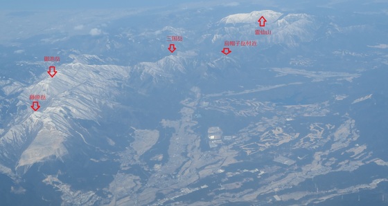 いなべ市上空から見る鈴鹿山脈北部.jpg
